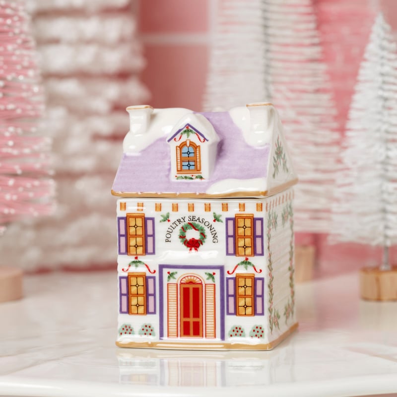 🎄✨ Christmas Village Spice House Set – A mini Christmas wonderland for your kitchen! (1 set/6 pieces)